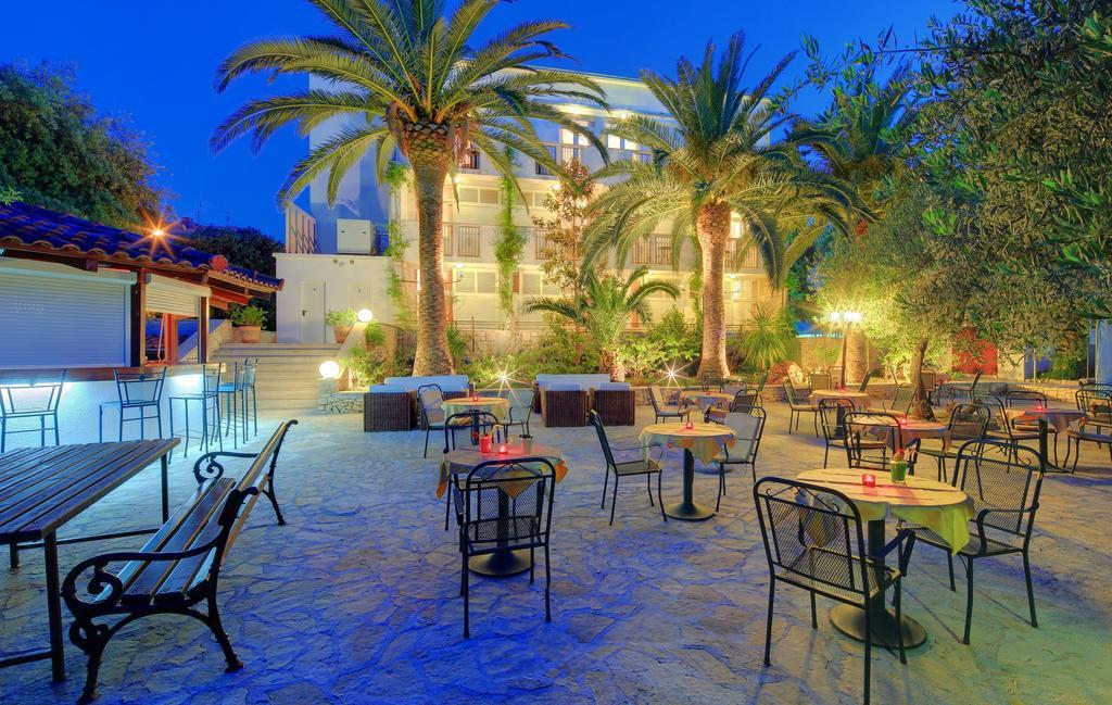 Hotel Villa Adriatica - Adults Only Supetar Exterior foto